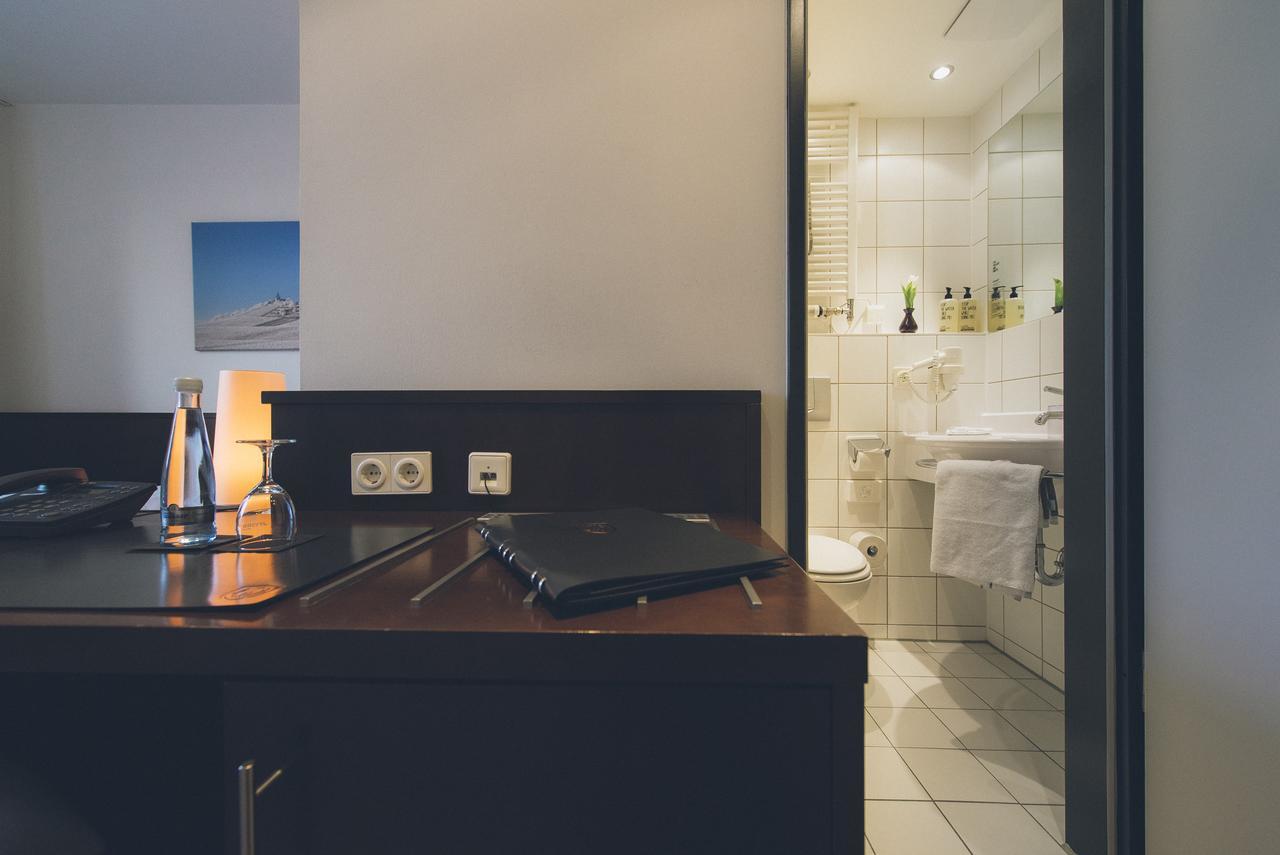 Das Wildeck Hotel & Restaurant Abstatt Luaran gambar