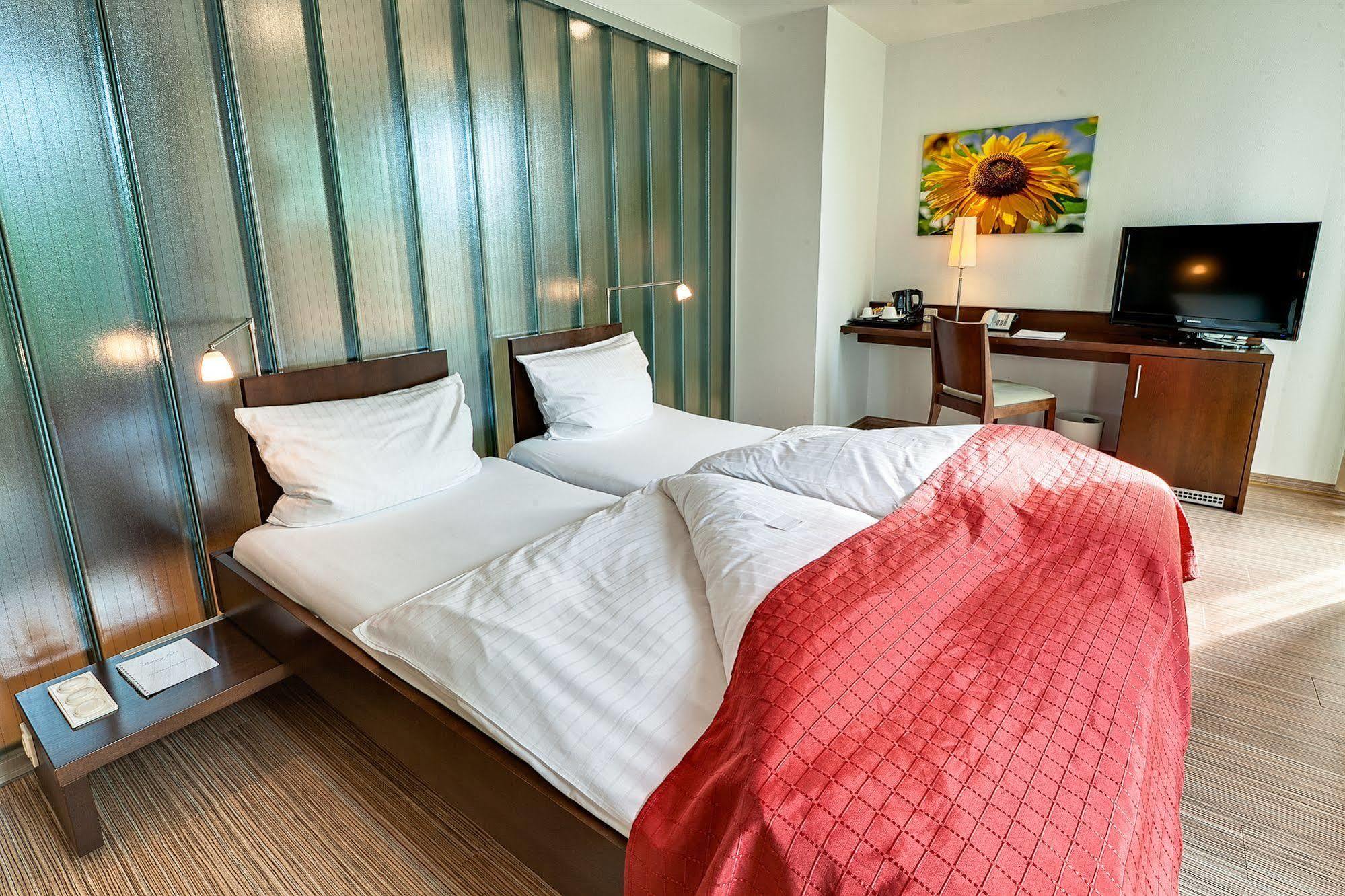 Das Wildeck Hotel & Restaurant Abstatt Luaran gambar